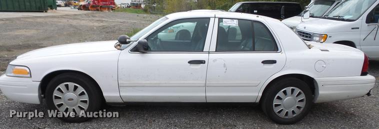 image for item DA8889 2011 Ford Crown Victoria Police Interceptor