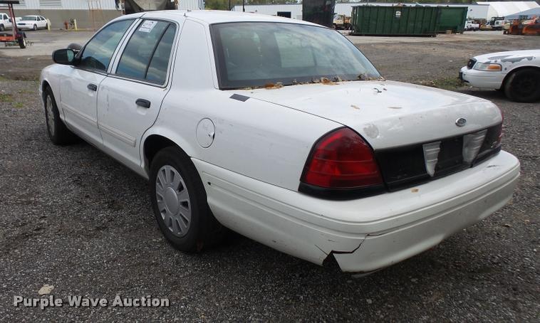 image for item DA8889 2011 Ford Crown Victoria Police Interceptor