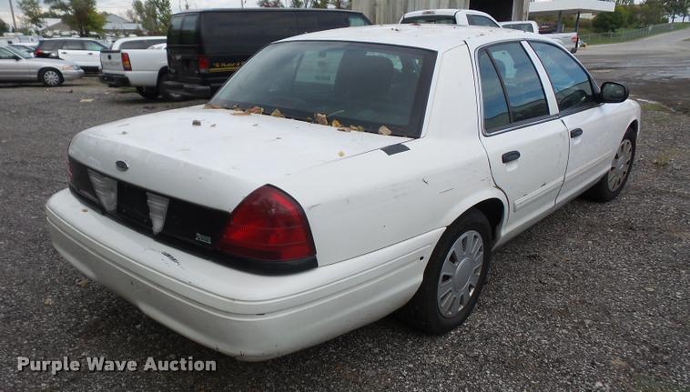 image for item DA8889 2011 Ford Crown Victoria Police Interceptor
