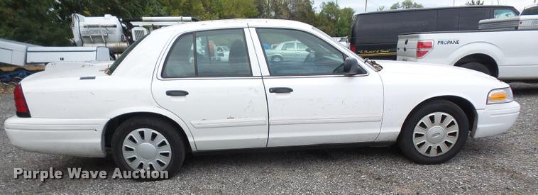 image for item DA8889 2011 Ford Crown Victoria Police Interceptor