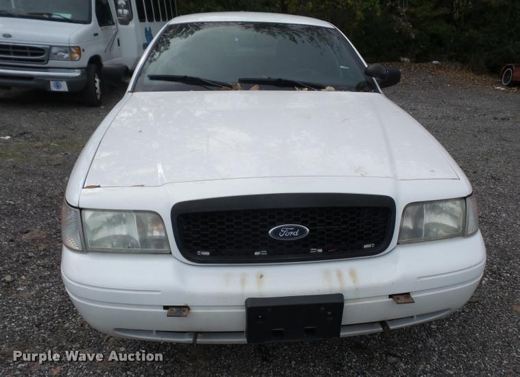 image for item DA8889 2011 Ford Crown Victoria Police Interceptor