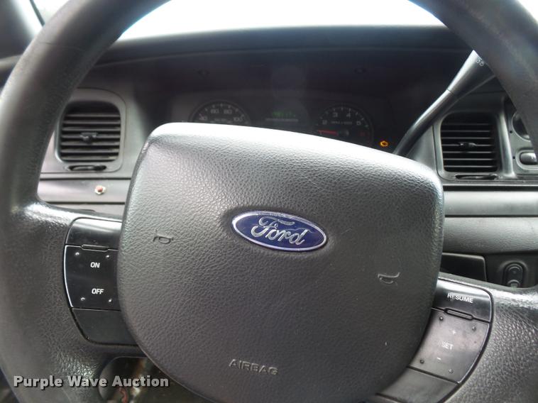 image for item DA8889 2011 Ford Crown Victoria Police Interceptor