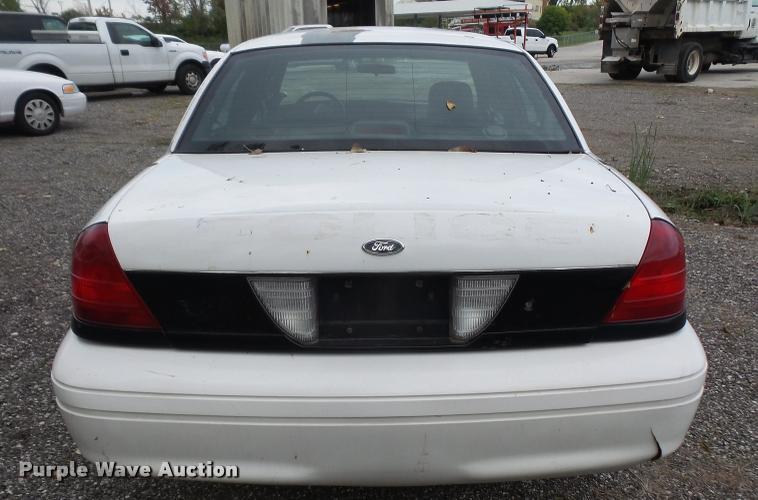 image for item DA8890 2006 Ford Crown Victoria Police Interceptor