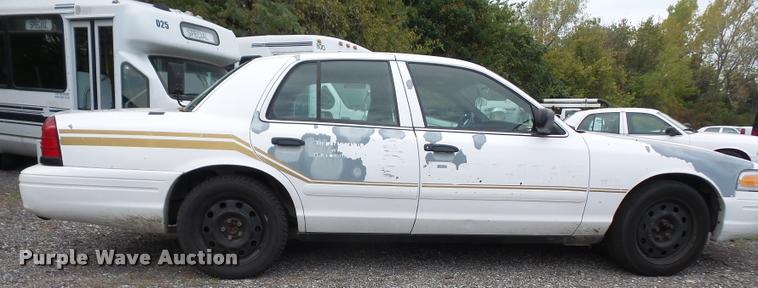 image for item DA8890 2006 Ford Crown Victoria Police Interceptor