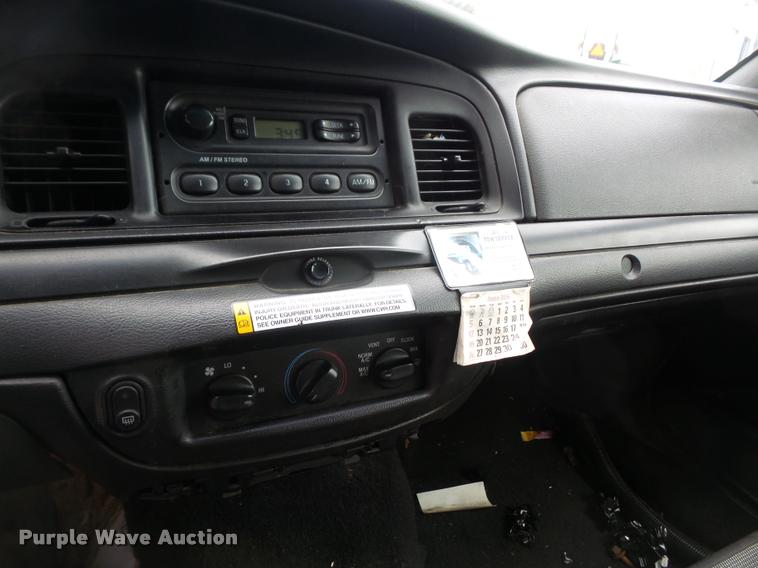 image for item DA8890 2006 Ford Crown Victoria Police Interceptor