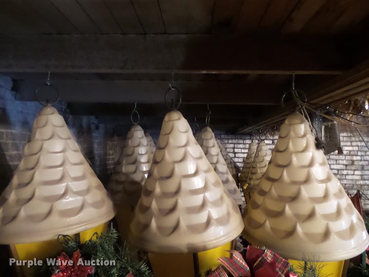 image for item DA9897 Christmas street lights