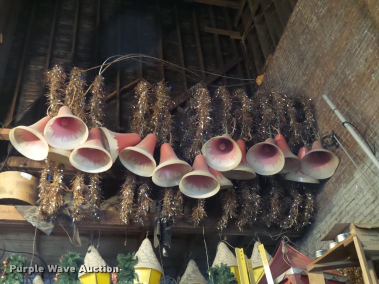 image for item DA9897 Christmas street lights