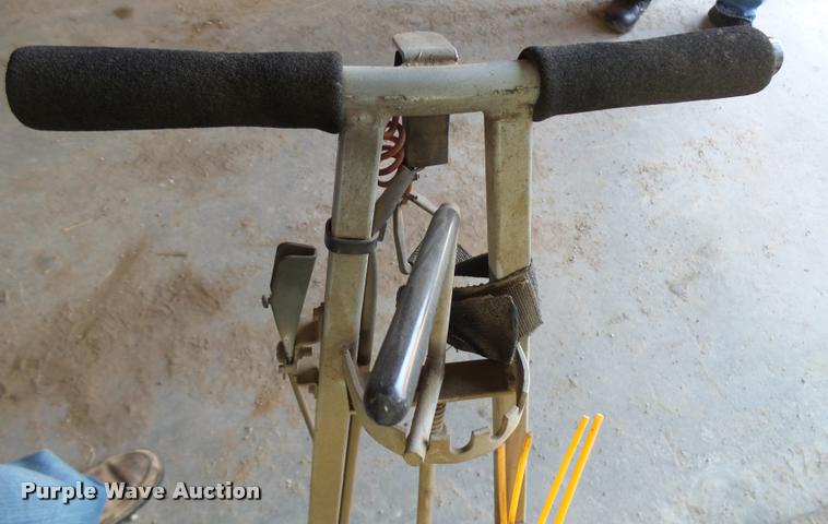 image for item DA9898 Lawn equipment