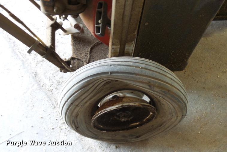 image for item DA9898 Lawn equipment