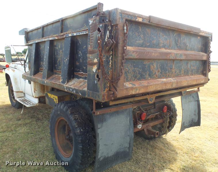 image for item DA9901 1966 Ford dump truck