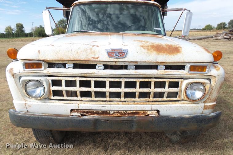 image for item DA9901 1966 Ford dump truck