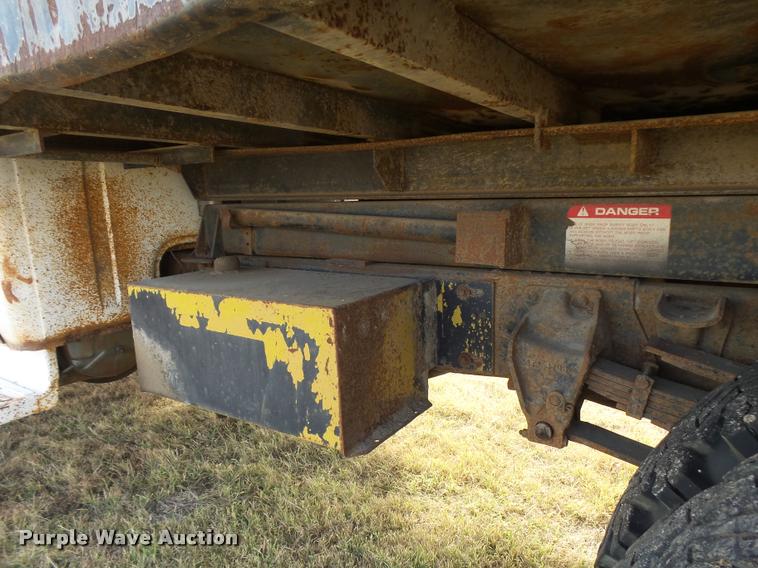 image for item DA9901 1966 Ford dump truck