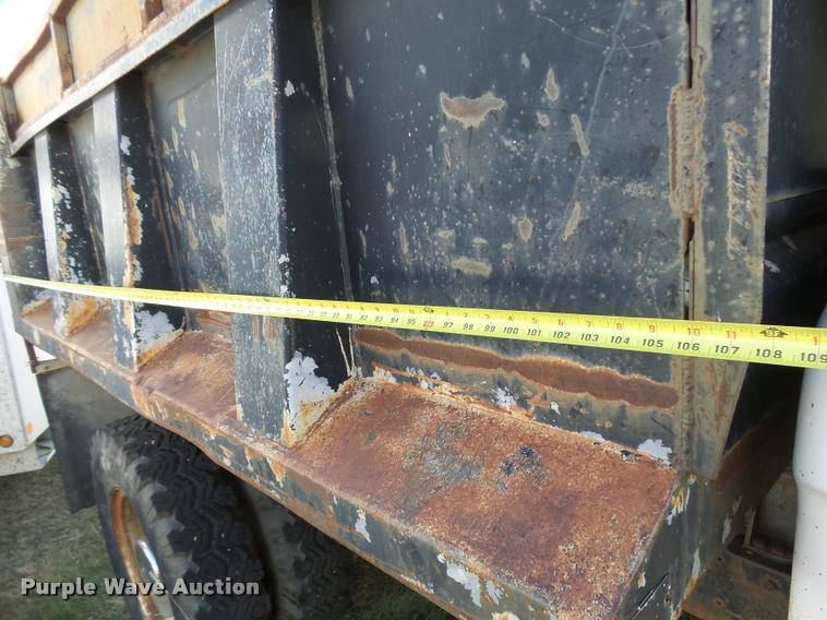 image for item DA9901 1966 Ford dump truck