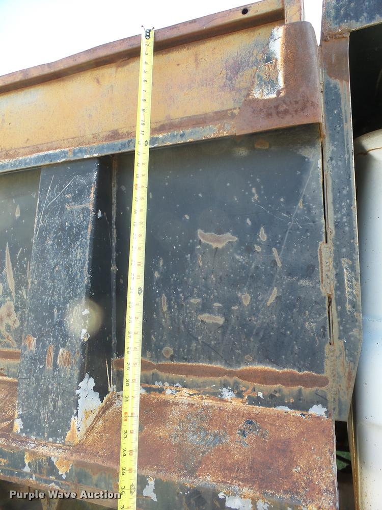 image for item DA9901 1966 Ford dump truck