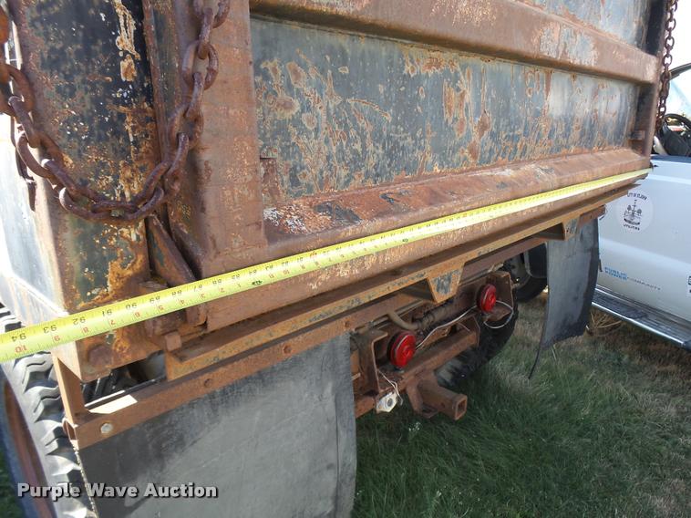 image for item DA9901 1966 Ford dump truck