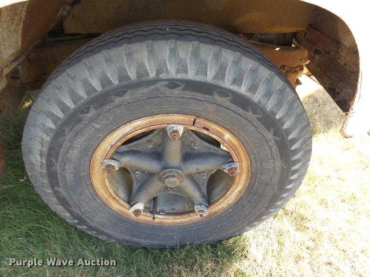 image for item DA9901 1966 Ford dump truck