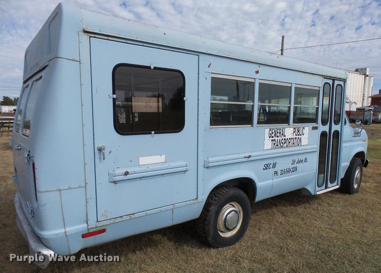 image for item DA9902 1984 Ford Econoline E350 bus