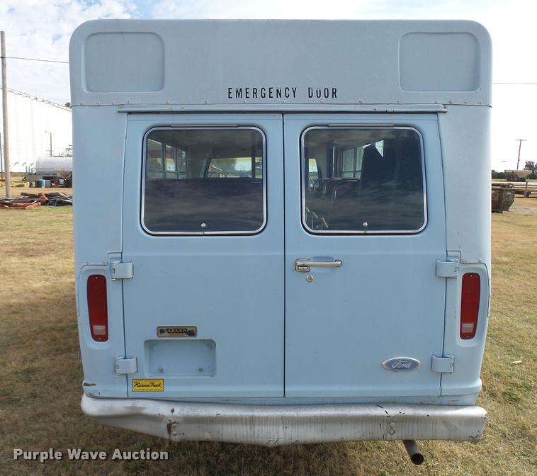 image for item DA9902 1984 Ford Econoline E350 bus