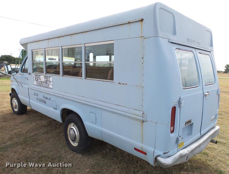 image for item DA9902 1984 Ford Econoline E350 bus