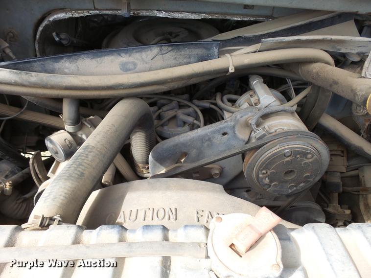 image for item DA9902 1984 Ford Econoline E350 bus