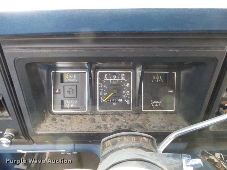 image for item DA9902 1984 Ford Econoline E350 bus