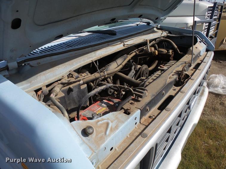 image for item DA9902 1984 Ford Econoline E350 bus