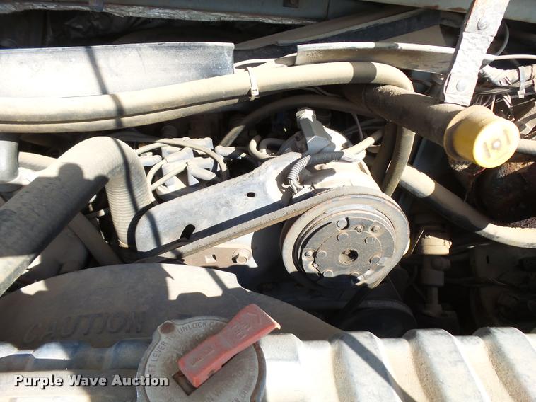 image for item DA9902 1984 Ford Econoline E350 bus