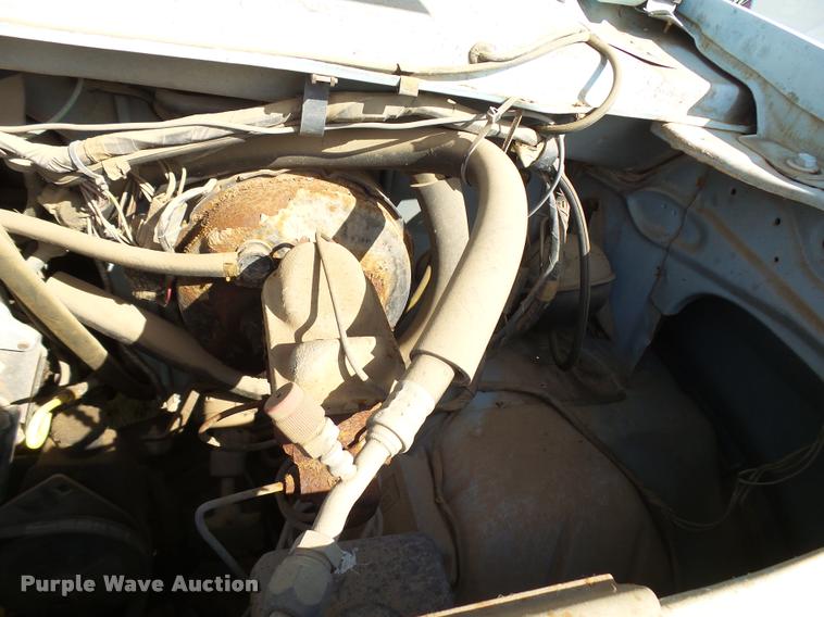 image for item DA9902 1984 Ford Econoline E350 bus