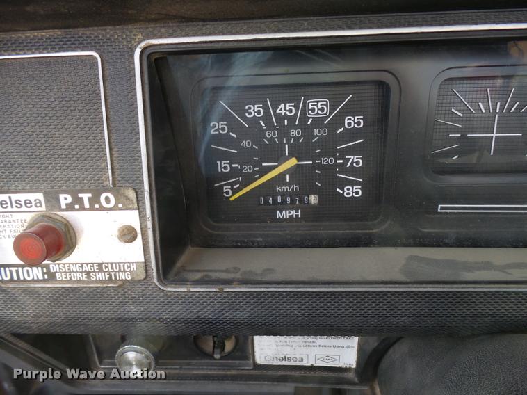 image for item DA9903 1986 Ford F700 digger derrick truck