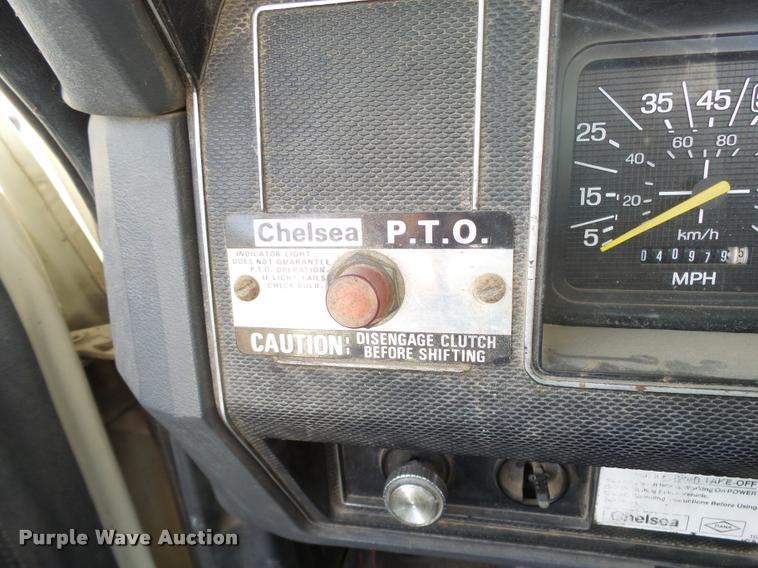 image for item DA9903 1986 Ford F700 digger derrick truck