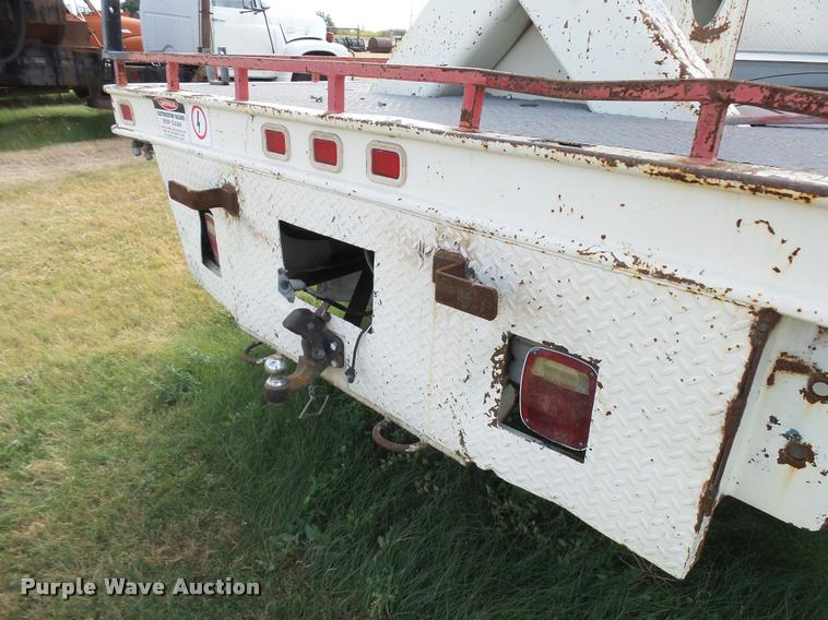 image for item DA9903 1986 Ford F700 digger derrick truck