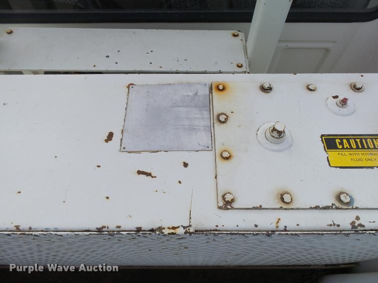 image for item DA9903 1986 Ford F700 digger derrick truck