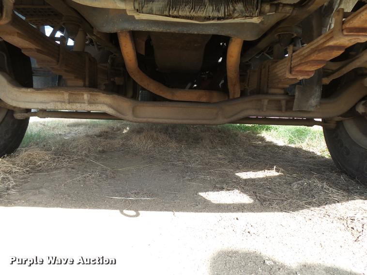 image for item DA9903 1986 Ford F700 digger derrick truck