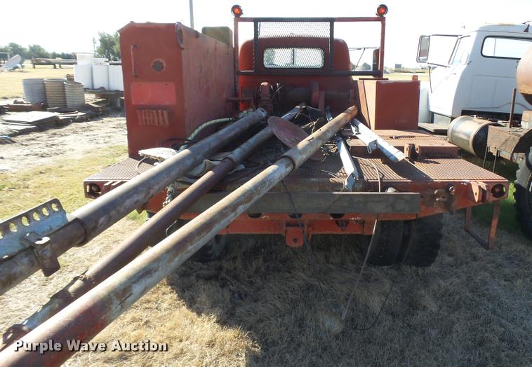 image for item DA9904 1953 Chevrolet 4400 flatbed truck