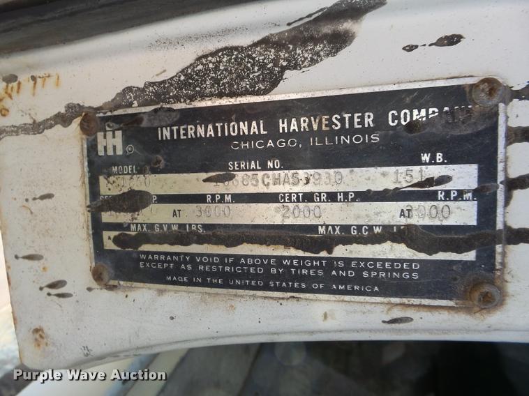 image for item DA9905 1974 International Loadstar oil distributor truck