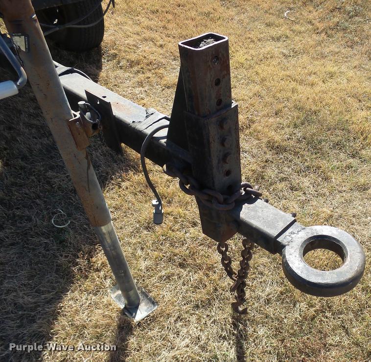 image for item DA9906 Bomag AR6 hot patch chip spreader