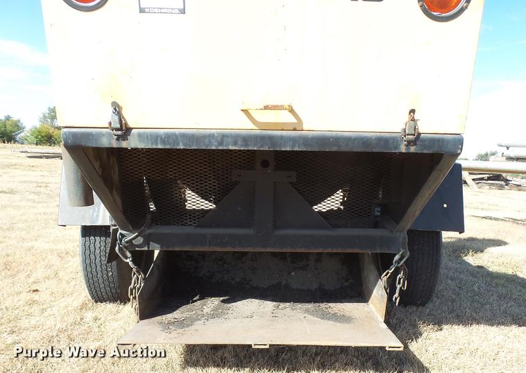 image for item DA9906 Bomag AR6 hot patch chip spreader