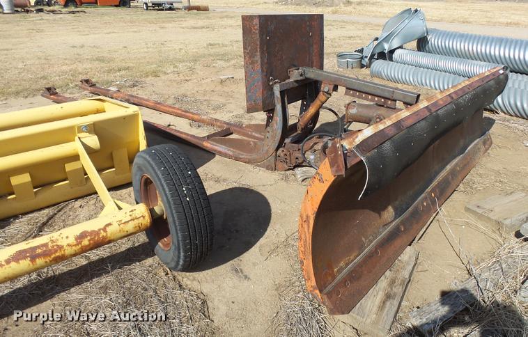 image for item DA9917 Snow plow