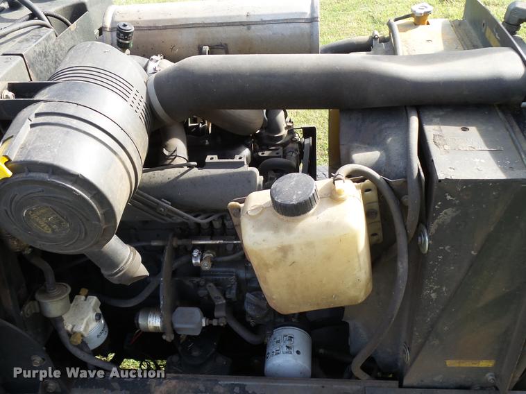 image for item DA9949 Toro Groundmaster 4000D ZTR lawn mower