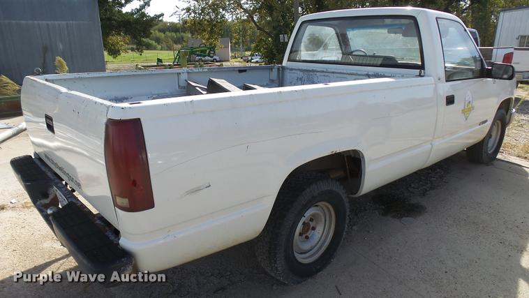 image for item DA9951 1989 Chevrolet 1500 pickup truck