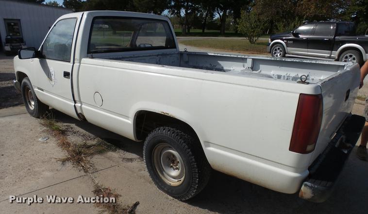 image for item DA9951 1989 Chevrolet 1500 pickup truck