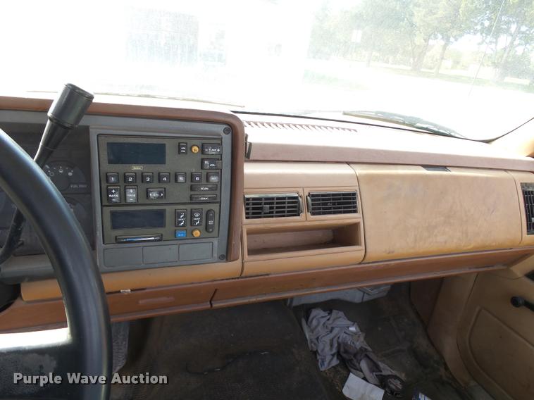 image for item DA9951 1989 Chevrolet 1500 pickup truck