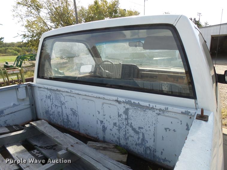 image for item DA9951 1989 Chevrolet 1500 pickup truck
