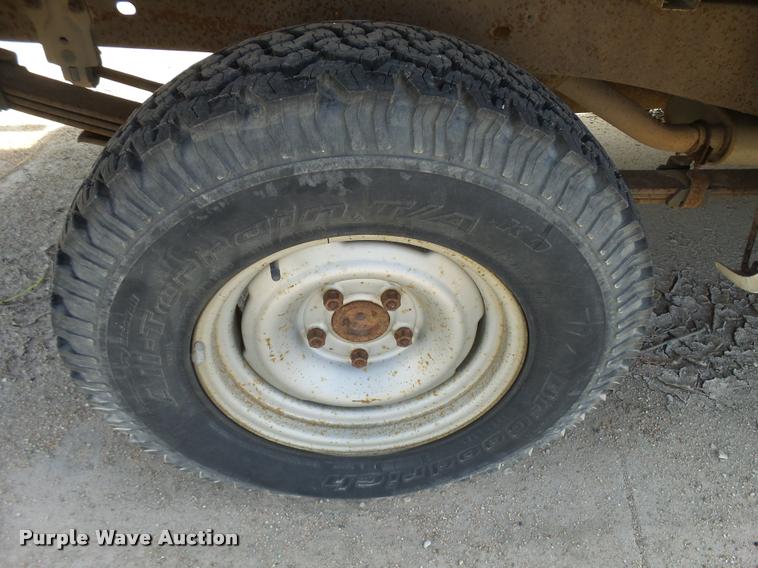 image for item DA9951 1989 Chevrolet 1500 pickup truck