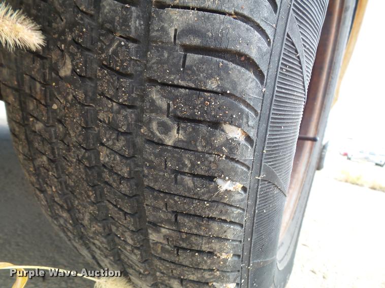 image for item J4762 2000 Ford Crown Victoria Police Interceptor