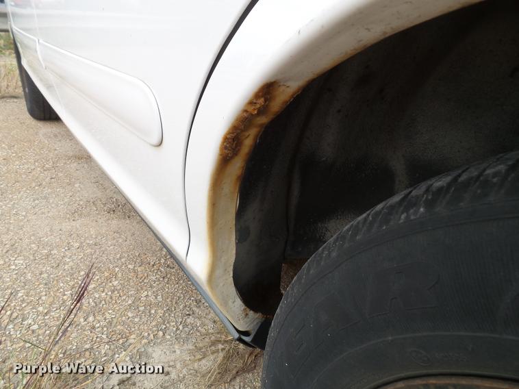 image for item J4762 2000 Ford Crown Victoria Police Interceptor