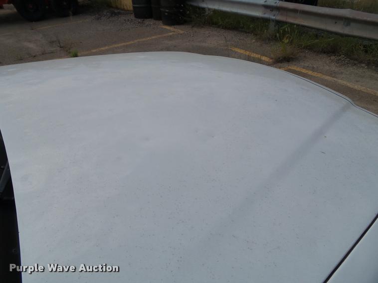 image for item J4762 2000 Ford Crown Victoria Police Interceptor