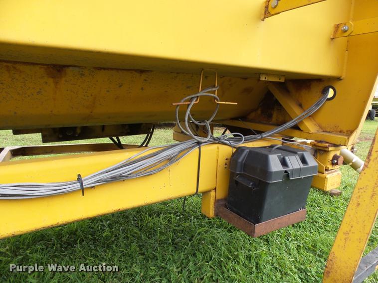 image for item J5469 Buffalohenke Kiwkcutter 370 feed mixer