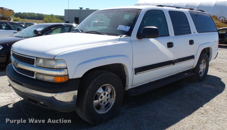 image for item J5741 2001 Chevrolet Suburban K1500 SUV