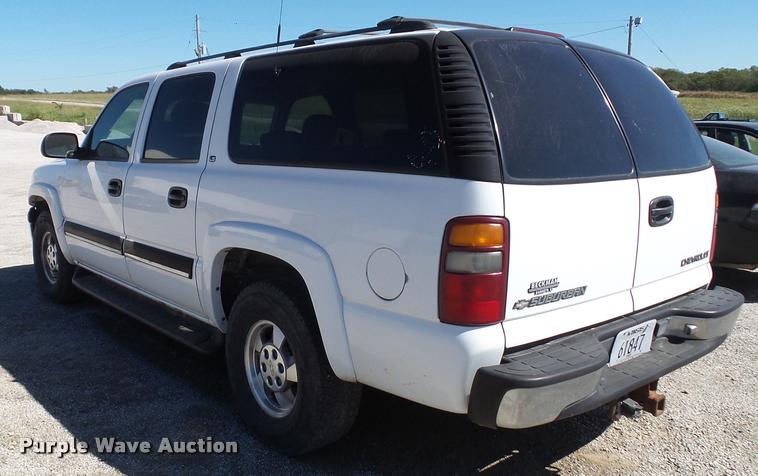 image for item J5741 2001 Chevrolet Suburban K1500 SUV